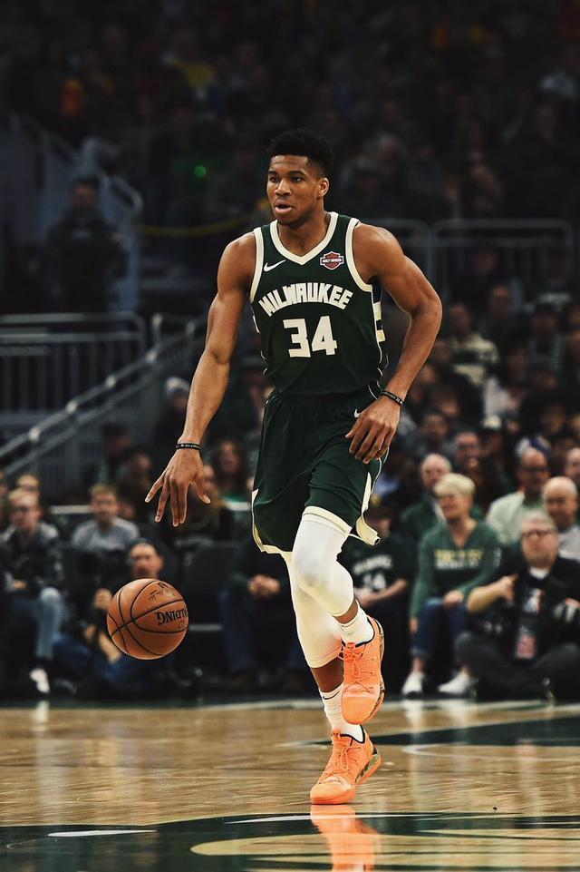 而内马尔显 而内马尔显